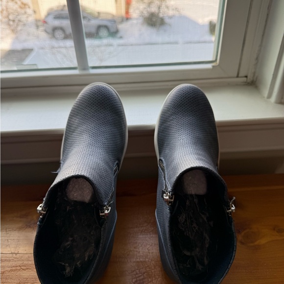 Women's Blue Journee Penelope Wedge Sneakers.  9.5 - Picture 12 of 15